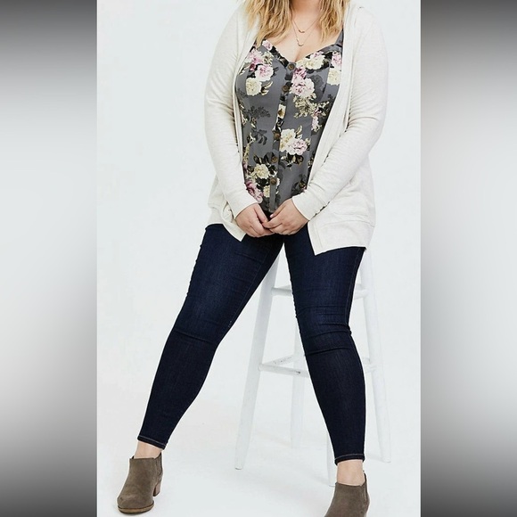 Torrid Grey Floral Challis Fit & Flare Midi Cami - Picture 2 of 8